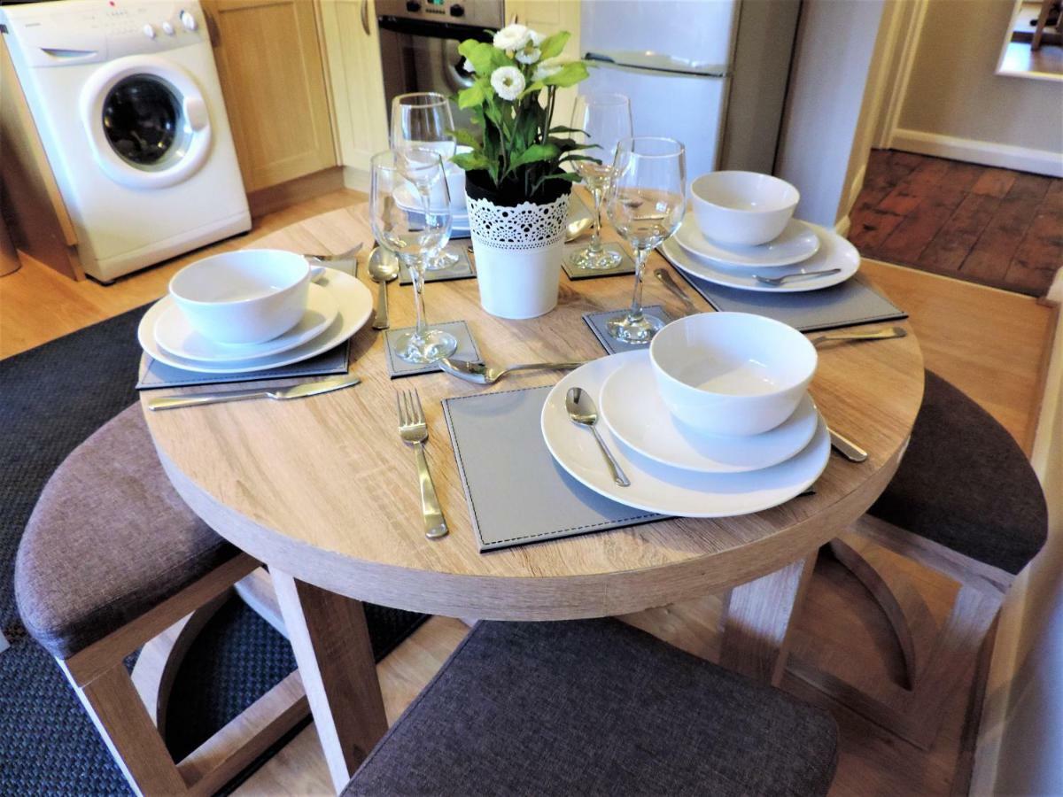 1 Bed Bagshot Pennyhill Accommodation Bagian luar foto